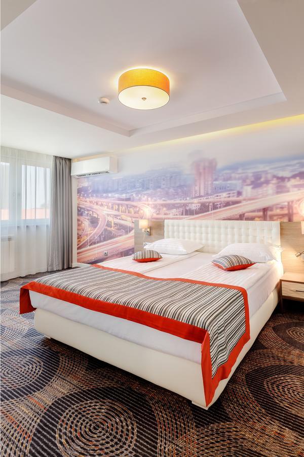 Plaza35 Aparthotel Sibiu Buitenkant foto