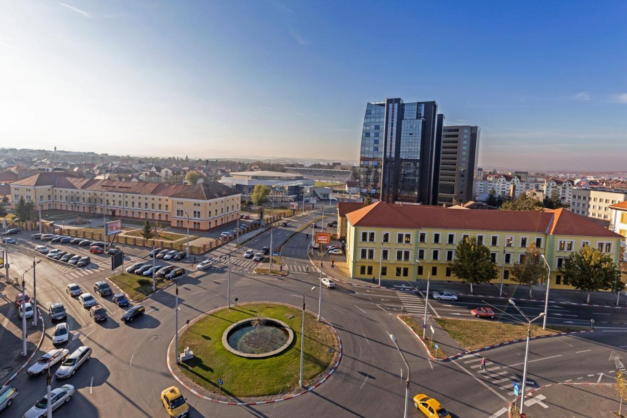 Plaza35 Aparthotel Sibiu Buitenkant foto